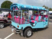 Ein TukTuk auf der Automesse MG, 7.9.14