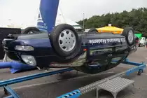 Ford Scorpio in einem Überschlag-Simulator des TÜV Rheinland auf der Automesse MG, 7.9.14