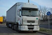 MGY-688 (Renault) aus Ungarn abgestellt am 27.12.2014 am Rastplatz Avus.