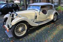 Ein Riley Nine Lynx 4 seat Tourer auf dem Rathausplatz in St. Tönis, 12.10.14