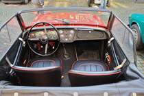 Triumph TR 2 auf dem Rathausplatz in St. Tönis, 12.10.14