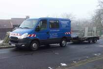 Iveco-Transporter der Firma  roch-services , gesehen in 36100 Petersberg-Marbach in Januar 2015