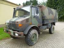 Mercedes-Benz Unimog U 1300 L beim Tag der offenen Tür des Fallschirmjägerbataillons 261 in Lebach am 13.09.2014