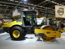 Volvo SD 115D auf der Baumaschinenmesse Intermat in Paris (21.04.2009)