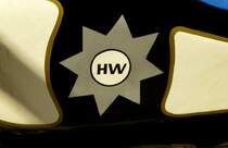 Windhoff Motorenbau GmbH Berlin, HW steht fr Hans Windhoff, Logo am Tank eines Oldtimer-Motorrades von 1928, die Firma bestand von 1924-33, Jan.2015