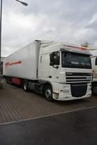 Am 10.01.2015 steht KR-HT 1071 (DAF 105.410) auf dem Rastplatz an der Avus (A115).