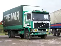 Volvo F 12 Turbo am 12.11.2006 auf einem Parkplatz in Esch/Alzettte (Lux.)