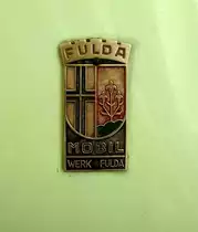 Elektromaschinenbau GmbH Fulda, K�hleremblem am Kleinwagen  Fuldamobil S7 , Baujahr 1961, Jan.2015