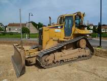 Caterpillar D6N XL auf einer Baustelle in Perl am 07.05.2011
