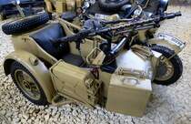 Zndapp KS750, schweres Beiwagenkrad, gebaut 1940-44 fr die Deutsche Wehrmacht, hier mit montiertem MG 34 auf dem Beiwagen, Militrmuseum Full, Juni 2013 