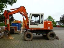 Liebherr A 310B auf einem Parkplatz in Ayl am 24.06.2012