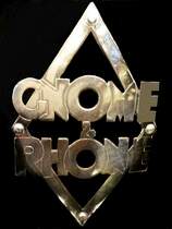 Societe des Moteurs Gnome-Rhone Paris, Tankemblem an einem Oldtimer-Motorrad, Baujahr 1939, die bekannte franzsische Firma fr Flugmotoren baute zwischenzeitlich auch Motorrder, sie bestand von 1919-59, Feb.2015