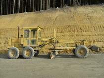 FIAT-Allis FG 75 eingesetzt bei Arbeiten an der N11 in Luxembourg zwischen Altrier und Graulinster (19.04.2009)