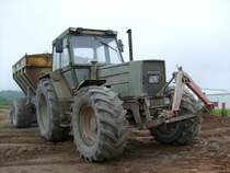 Fendt Favorit 612 LS am 18.05.2008 auf einer Baustelle in Konz-Könen