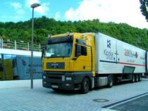 Nachschub f�r das DonauKreuzfahrtschiff A'ROSA-Bella in Passau 070623