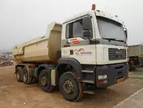 MAN auf einem Parkplatz in Mertert (Lux.) am 10.02.2013