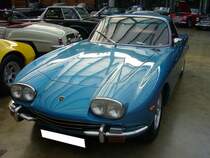 Lamborghini 400 GT. 1966 - 1968. Von diesem Modell wurden 273 Fahrzeuge bei der Carozzeria Touring in Milano gebaut. Der V-12Motor leistet 320 PS aus 3929 cm³ Hubraum. Classic Remise Düsseldorf am 03.04.2015.