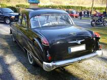 Heckansicht eines Opel Kapitän. 1954 - 1955. Oldtimertreffen am Schwarzwaldhaus im Neandertal am 05.04.2015.