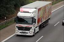 Mercedes Actros 1844 mit Khlauflieger bei Hagen. (21.09.2008)