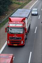 Volvo FH12 der Niederl�ndischen Spedition  agro World  ist bei Hagen in Richtung S�den unterwegs. (21.09.2008)