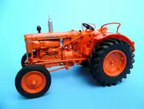 Vendeuvre Super DD, Baujahr 1955, von Universal Hobbies in 1:43