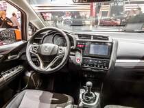 Innenraum des 2015-er honda Jazz. Sitzprobe auf dem genfer Autosalon, März 2015