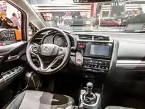 Innenraum des 2015-er honda Jazz. Sitzprobe auf dem genfer Autosalon, März 2015