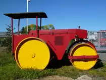 Ruthemeyer DM 5 stand als Denkmal vor einer Firma bei Olzheim (02.10.2011)