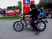 HONDA-750Four; Hubraum 736ccm; Produktionszeitraum 1969bis1978 mit einer Stückzahl von rd. 500.000; anlässlich einer Oldtimerveranstaltung in St.Martin/Innkr.; 150412