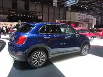 Fiat 500X, ausgestellt auf dem genfer Autosalon 2015.