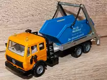 Mercedes Absetzcontainer. SIKU aus Mitte der 90er Jahre. Eigene Sammlung. 18.04.2015