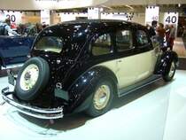 Profilansicht eines Skoda Superb 640. 1934 - 1936. Techno Classica am 18.04.2015.