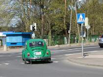 19.4.15 Szczecin-Glebokie / Glambeck. Froschgrüner 1300er VW Käfer.