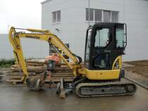 Komatsu PC 35 MR-2 am 30.10.2011 bei Foetz (Lux.)