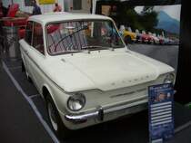 Hillman IMP. 1963 - 1976. Hillman aus Coventry war eine Automobilmarke der umfangreich aufgestellten Rootes-Gruppe. Der IMP ist mit einem im Heck verbauten 4-Zylinderreihenmotor ausgerüstet der aus 875 cm³ Hubraum 39 PS leistet. Es gab aus eine Kombiversion namens Husky. Techno Classica am 18.04.2015.