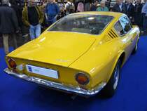 OSI 20 M TS Coupe. Dieses schicke Coupe basiert auf dem Ford P7a. Der Wagen war wahlweise mit dem 2.0l oder 2.3l V6-motor lieferbar. Von den ca. 2000 hergestellten OSI wurden 1279 Wagen in der Bundesrepublik Deutschland verkauft. Der Kauf schlug mit DM 14900,00 für den 2.0l oder DM 15200,00 für den 2.3l zu Buche. Techno Classica am 18.04.2015.