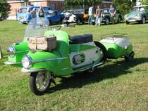 Motorroller  Cezeta  mit Seitenwagen  Druzeta  und Anh�nger  PAV 40 , Hagenow 31.08.2008
