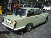 Heckansicht eines Triumph Herald 1200. 1962 - 1971. Kettwiger Oldtimerfrühling am 01.05.2015.