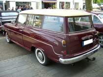 Heckansicht eines 1958´er Borgward Isabella Kombi. 8. Kettwiger Oldtimerfrühling am 01.05.2015.