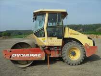 Dynapac CA 152D am 03.05.2009 bei Junglinster (Lux.)