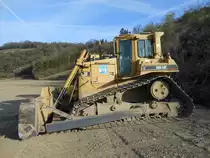 Caterpillar D6H LGP Serie II in der Nähe von Wasserbillig (Lux.) am 01.04.2012