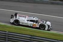 Mitzieher des LMP1, Porsche 919 Hybrid, Nr.19 Fahrer: Nico HÜLKENBERG, Earl BAMBER, Nick TANDY , am 2.Mai 2015 in Spa Francorchamp beim WEC Langstrecken Rennen