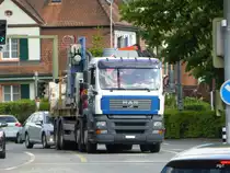 MAN 4 Achser unterwegs in Nidau am 05.06.2015