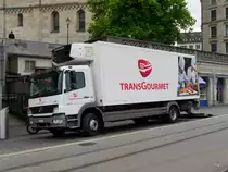 Merceds mit Kühlkasten in der Stadt Zürich am 05.05.2015