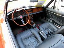 Fiat 124 Spider CS1, Blick in den Innenraum des Zweisitzers, Oldierama Lrrach, Mrz 2015