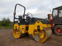 Bomag BW 138 AD auf einer Baustelle bei Mülheim/Mosel am 10.05.2015