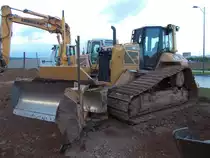 Caterpillar D6N LGP am 09.05.2015 auf einer Baustelle bei Trier-Föhren