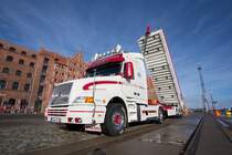 Volvo NH12 im Stralsunder Hafen am 15.09.2012