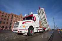 Volvo NH12 im Stralsunder Hafen am 15.09.2012