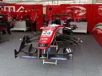 Formel 3 Auto am 03.05.15 auf den Hockenheimring